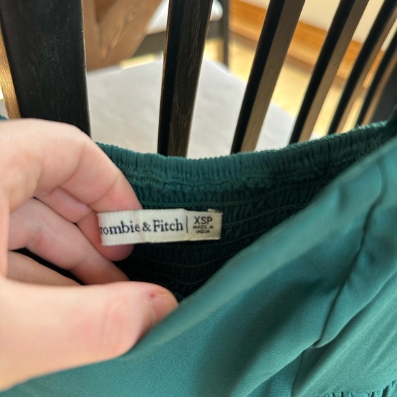 Abercrombie size xs dress - Picture 2 of 3